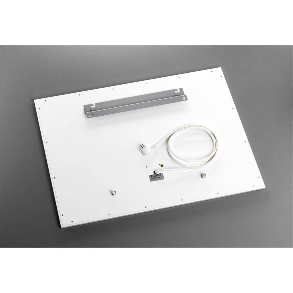 Rückseite der Infrarotheizung EASY mit Halteschiene und Kabel, liegend fotografiert.